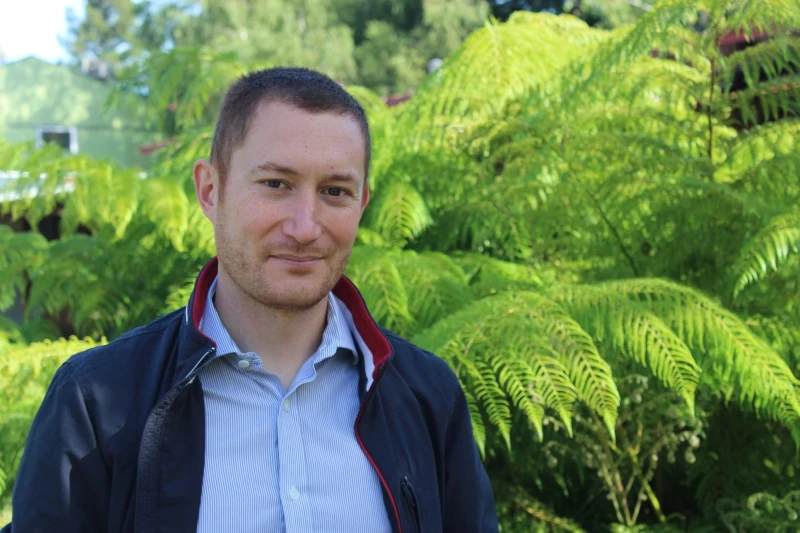 Claudio Celis Bueno: Imagen y poder en la era de la visión artificial. Una interpretación a partir de Gilbert Simondon y Gilles Deleuze